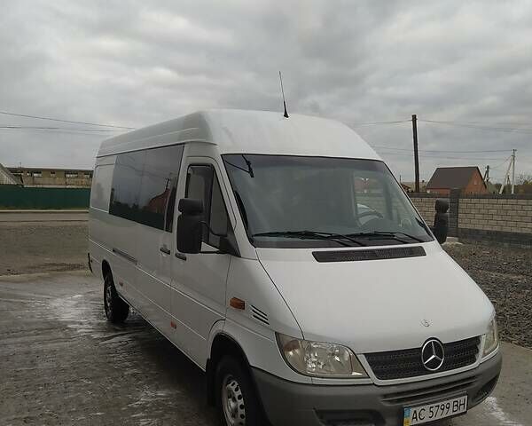 Мерседес Sprinter, объемом двигателя 0 л и пробегом 550 тыс. км за 10700 $, фото 2 на Automoto.ua