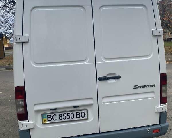Мерседес Sprinter, объемом двигателя 2.69 л и пробегом 565 тыс. км за 11000 $, фото 14 на Automoto.ua