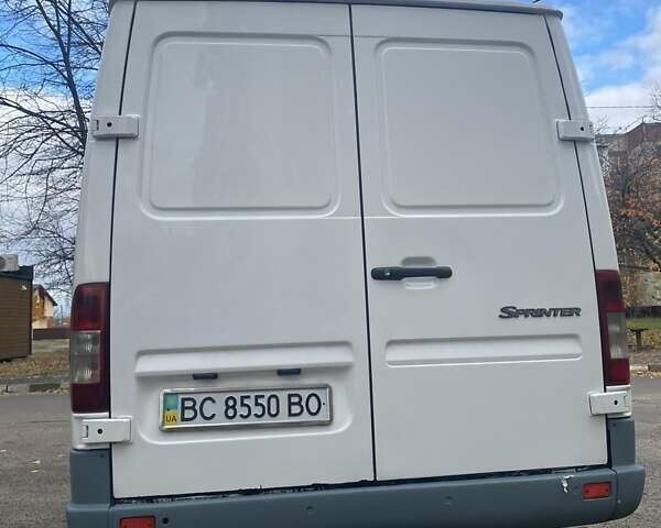 Мерседес Sprinter, объемом двигателя 2.69 л и пробегом 565 тыс. км за 11000 $, фото 15 на Automoto.ua