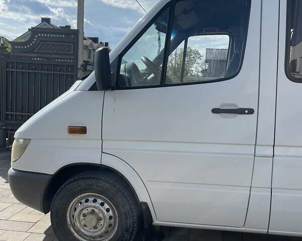 Мерседес Sprinter, объемом двигателя 2.7 л и пробегом 790 тыс. км за 11800 $, фото 14 на Automoto.ua