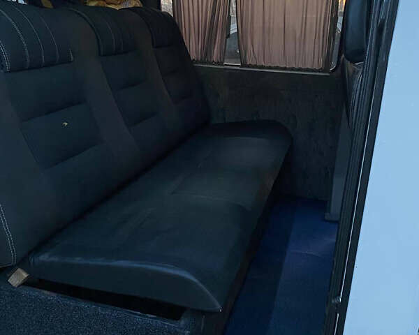 Мерседес Sprinter, объемом двигателя 2.7 л и пробегом 550 тыс. км за 13200 $, фото 2 на Automoto.ua