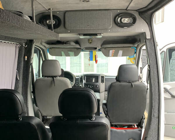 Мерседес Sprinter, объемом двигателя 2.2 л и пробегом 400 тыс. км за 10500 $, фото 9 на Automoto.ua