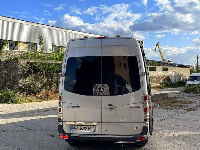 Мерседес Sprinter, объемом двигателя 2.2 л и пробегом 257 тыс. км за 13500 $, фото 9 на Automoto.ua