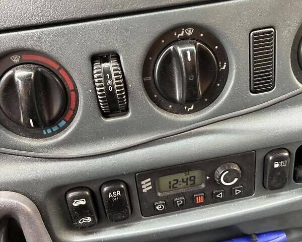 Мерседес Sprinter, об'ємом двигуна 0 л та пробігом 670 тис. км за 9300 $, фото 3 на Automoto.ua
