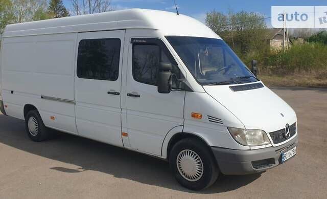 Мерседес Sprinter, об'ємом двигуна 2.1 л та пробігом 500 тис. км за 9450 $, фото 1 на Automoto.ua