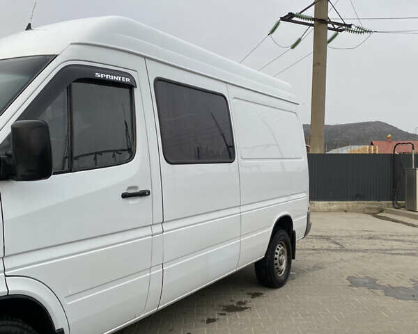 Мерседес Sprinter, объемом двигателя 2.2 л и пробегом 680 тыс. км за 8999 $, фото 5 на Automoto.ua