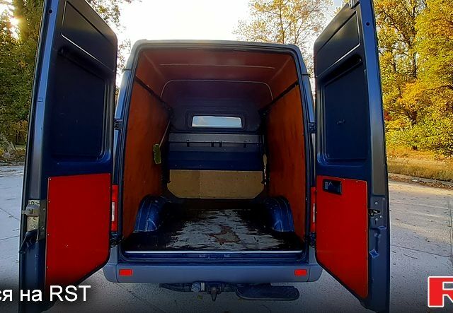 Мерседес Sprinter, об'ємом двигуна 2.7 л та пробігом 525 тис. км за 12500 $, фото 4 на Automoto.ua