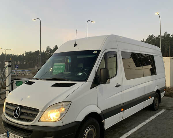 Мерседес Sprinter, объемом двигателя 2.2 л и пробегом 400 тыс. км за 10500 $, фото 2 на Automoto.ua