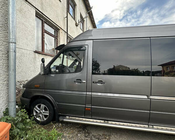 Мерседес Sprinter, объемом двигателя 2.2 л и пробегом 586 тыс. км за 15000 $, фото 13 на Automoto.ua