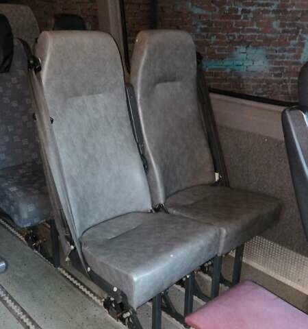 Мерседес Sprinter, объемом двигателя 2.1 л и пробегом 270 тыс. км за 16000 $, фото 4 на Automoto.ua