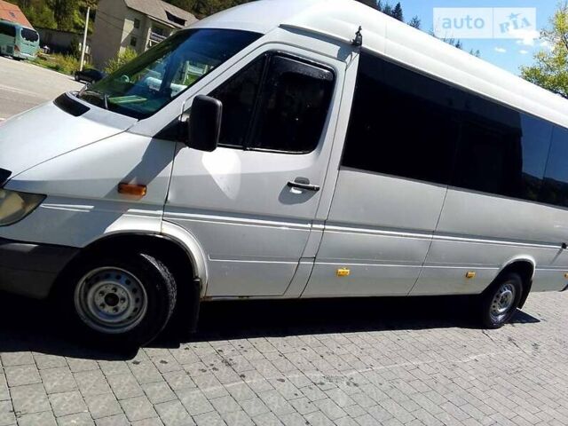 Мерседес Sprinter, объемом двигателя 2.2 л и пробегом 480 тыс. км за 8900 $, фото 1 на Automoto.ua