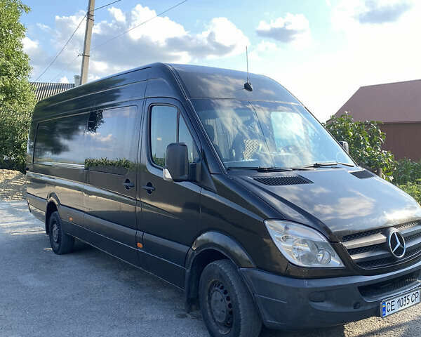 Мерседес Sprinter, объемом двигателя 2.3 л и пробегом 500 тыс. км за 13700 $, фото 1 на Automoto.ua