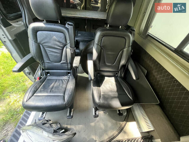 Мерседес Sprinter, объемом двигателя 2.2 л и пробегом 212 тыс. км за 14000 $, фото 6 на Automoto.ua