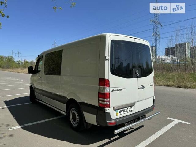 Мерседес Sprinter, объемом двигателя 2.15 л и пробегом 302 тыс. км за 12500 $, фото 12 на Automoto.ua