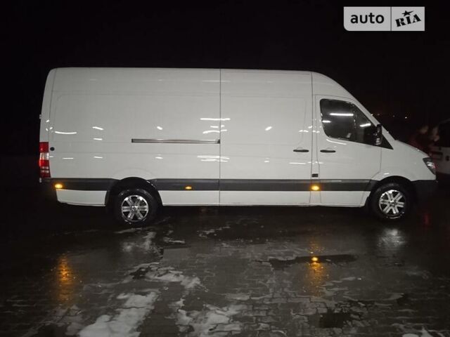 Мерседес Sprinter, объемом двигателя 0 л и пробегом 262 тыс. км за 11900 $, фото 1 на Automoto.ua