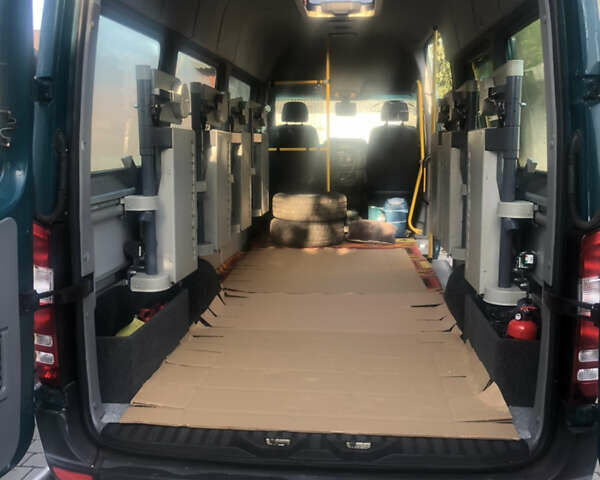 Мерседес Sprinter, объемом двигателя 2.2 л и пробегом 265 тыс. км за 17800 $, фото 1 на Automoto.ua