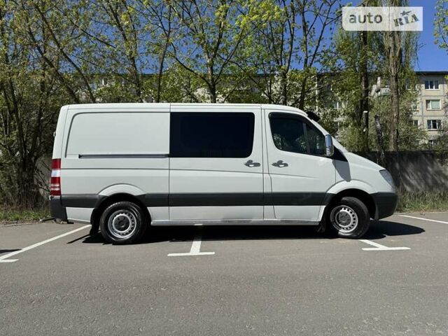 Мерседес Sprinter, объемом двигателя 2.15 л и пробегом 302 тыс. км за 12500 $, фото 5 на Automoto.ua