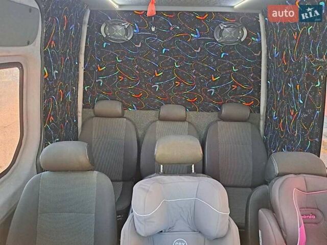Мерседес Sprinter, объемом двигателя 0 л и пробегом 400 тыс. км за 10500 $, фото 4 на Automoto.ua