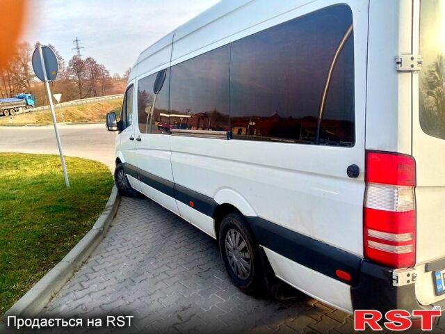 Мерседес Sprinter, об'ємом двигуна 3.2 л та пробігом 360 тис. км за 10300 $, фото 5 на Automoto.ua