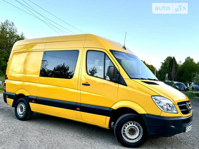 Мерседес Sprinter, объемом двигателя 2.2 л и пробегом 327 тыс. км за 10999 $, фото 3 на Automoto.ua