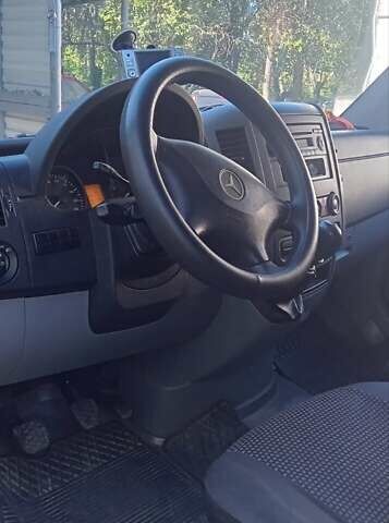 Мерседес Sprinter, объемом двигателя 2.15 л и пробегом 330 тыс. км за 14500 $, фото 4 на Automoto.ua