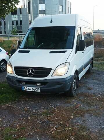 Мерседес Sprinter, объемом двигателя 2.15 л и пробегом 240 тыс. км за 11888 $, фото 1 на Automoto.ua