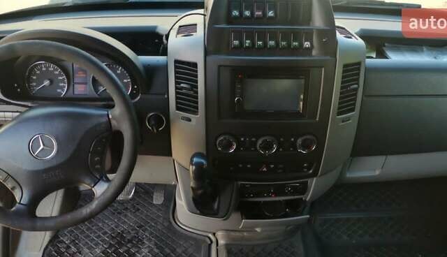 Мерседес Sprinter, объемом двигателя 0 л и пробегом 406 тыс. км за 13700 $, фото 6 на Automoto.ua