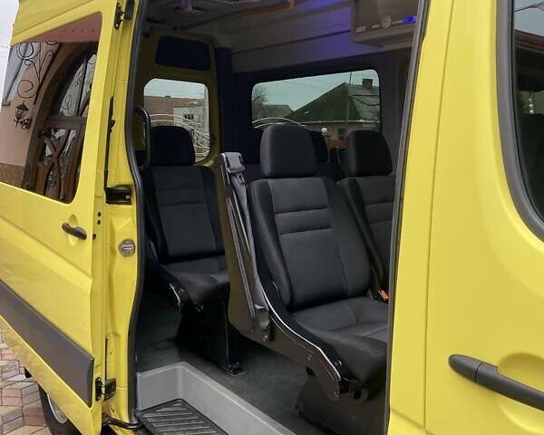 Мерседес Sprinter, объемом двигателя 2.1 л и пробегом 185 тыс. км за 17100 $, фото 1 на Automoto.ua