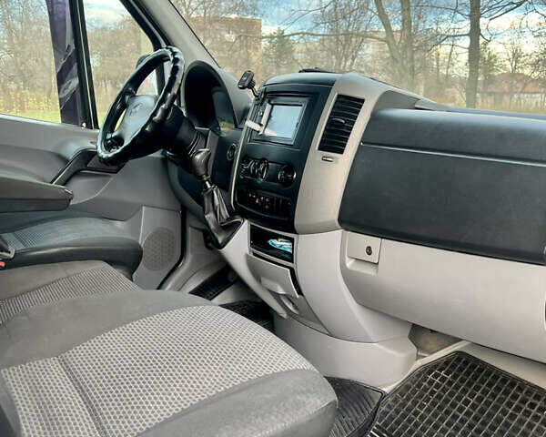 Мерседес Sprinter, объемом двигателя 0 л и пробегом 421 тыс. км за 15500 $, фото 11 на Automoto.ua