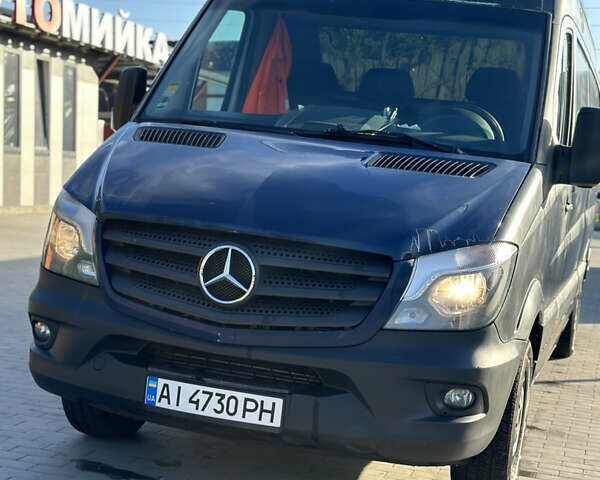 Мерседес Sprinter, объемом двигателя 2.2 л и пробегом 250 тыс. км за 12300 $, фото 4 на Automoto.ua