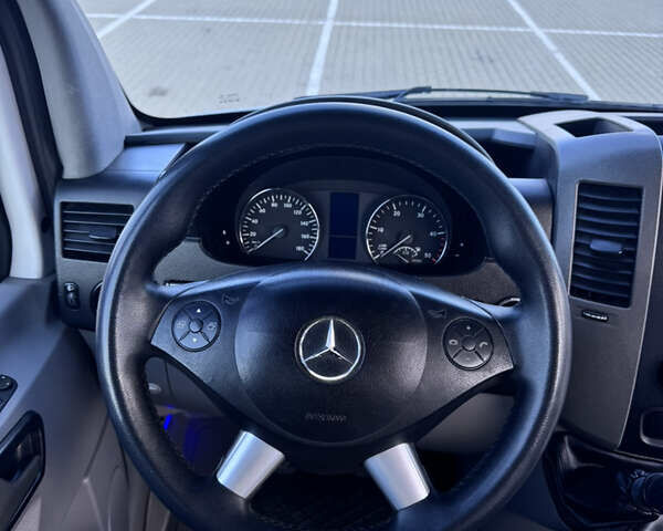 Мерседес Sprinter, об'ємом двигуна 3 л та пробігом 551 тис. км за 24000 $, фото 9 на Automoto.ua