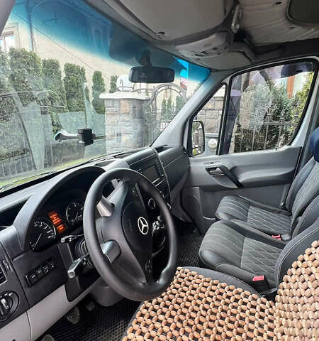 Мерседес Sprinter, об'ємом двигуна 2.99 л та пробігом 570 тис. км за 24500 $, фото 6 на Automoto.ua