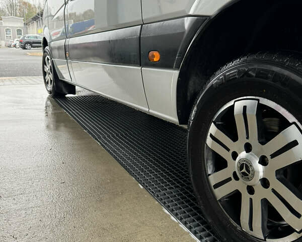 Мерседес Sprinter, об'ємом двигуна 2.2 л та пробігом 367 тис. км за 17000 $, фото 7 на Automoto.ua