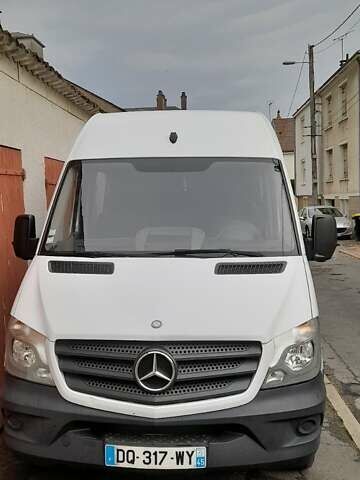 Мерседес Sprinter, объемом двигателя 2.3 л и пробегом 300 тыс. км за 12799 $, фото 2 на Automoto.ua