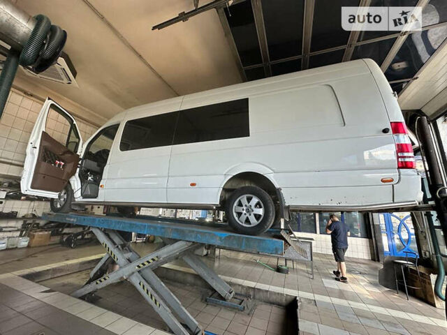 Мерседес Sprinter, объемом двигателя 2.99 л и пробегом 750 тыс. км за 33999 $, фото 2 на Automoto.ua