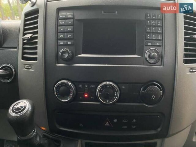 Мерседес Sprinter, об'ємом двигуна 0 л та пробігом 300 тис. км за 26000 $, фото 9 на Automoto.ua