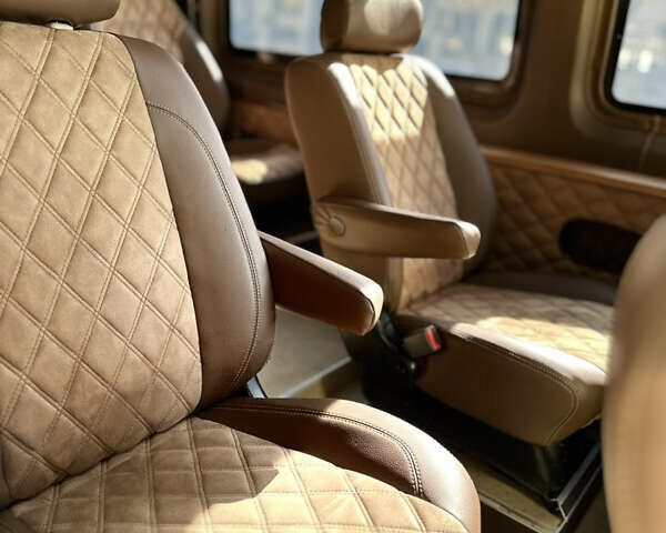 Мерседес Sprinter, объемом двигателя 2.14 л и пробегом 600 тыс. км за 24999 $, фото 4 на Automoto.ua