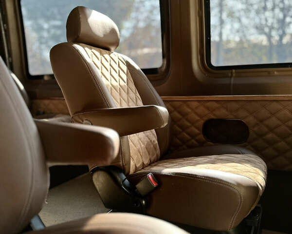 Мерседес Sprinter, объемом двигателя 2.14 л и пробегом 600 тыс. км за 24999 $, фото 2 на Automoto.ua
