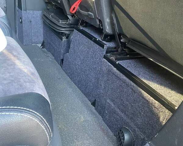 Мерседес Sprinter, объемом двигателя 3 л и пробегом 497 тыс. км за 43800 $, фото 18 на Automoto.ua