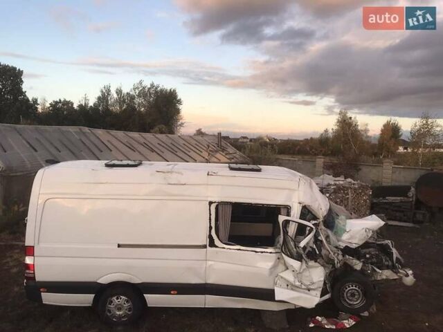 Мерседес Sprinter, объемом двигателя 0 л и пробегом 350 тыс. км за 8200 $, фото 3 на Automoto.ua