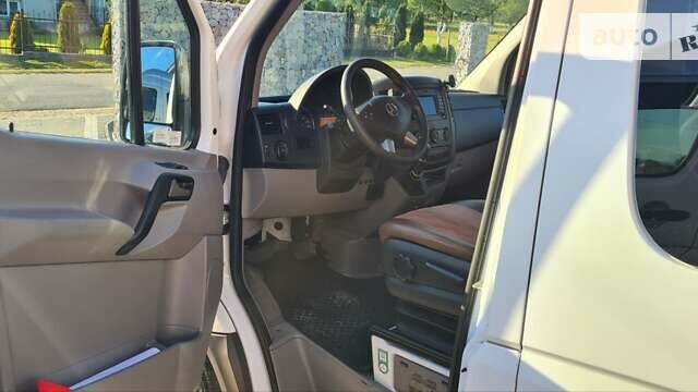 Мерседес Sprinter, об'ємом двигуна 2.2 л та пробігом 495 тис. км за 28500 $, фото 6 на Automoto.ua