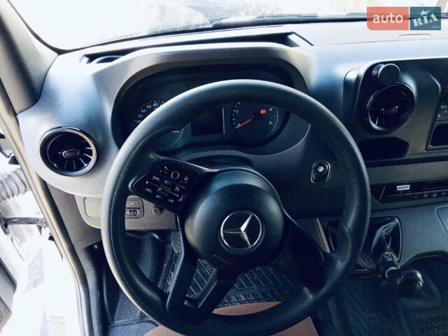 Мерседес Sprinter, объемом двигателя 0 л и пробегом 268 тыс. км за 29000 $, фото 6 на Automoto.ua