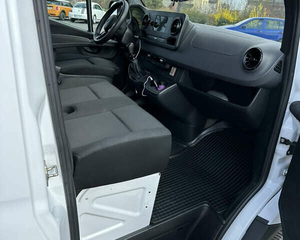 Мерседес Sprinter, объемом двигателя 2.2 л и пробегом 216 тыс. км за 33500 $, фото 22 на Automoto.ua