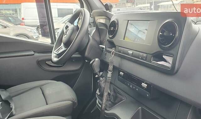 Мерседес Sprinter, объемом двигателя 0 л и пробегом 347 тыс. км за 44000 $, фото 4 на Automoto.ua