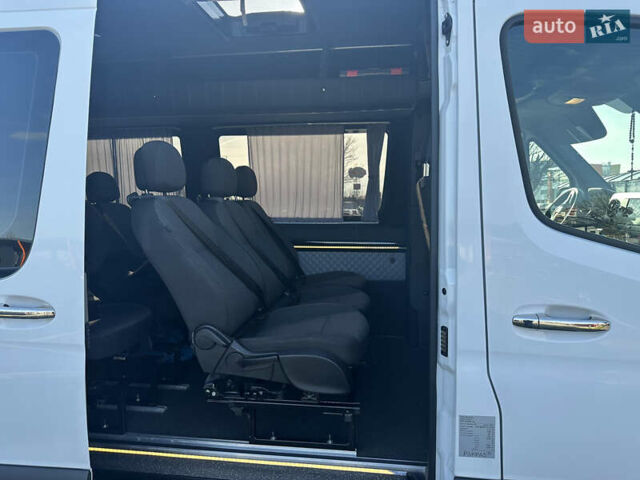 Мерседес Sprinter, объемом двигателя 2.2 л и пробегом 216 тыс. км за 33500 $, фото 30 на Automoto.ua