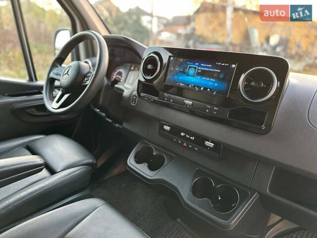 Мерседес Sprinter, объемом двигателя 0 л и пробегом 223 тыс. км за 29500 $, фото 3 на Automoto.ua