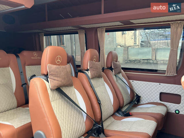 Мерседес Sprinter, объемом двигателя 2.14 л и пробегом 269 тыс. км за 37999 $, фото 2 на Automoto.ua