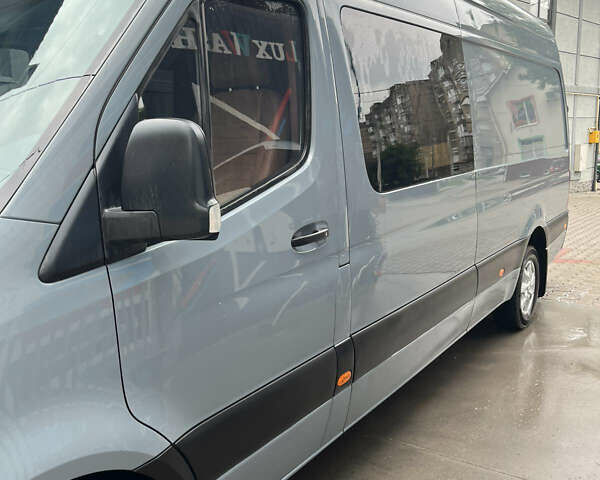 Мерседес Sprinter, об'ємом двигуна 2.9 л та пробігом 150 тис. км за 61415 $, фото 2 на Automoto.ua