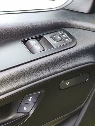 Желтый Мерседес Sprinter, объемом двигателя 3 л и пробегом 156 тыс. км за 33500 $, фото 21 на Automoto.ua