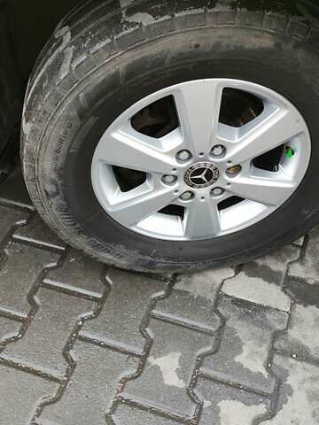 Желтый Мерседес Sprinter, объемом двигателя 3 л и пробегом 156 тыс. км за 33500 $, фото 10 на Automoto.ua